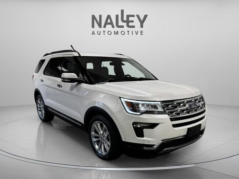 Used 2018 Ford Explorer Limited w/ Equipment Group 301A image 7