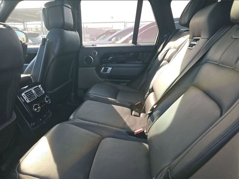 Used 2018 Land Rover Range Rover Supercharged image 9