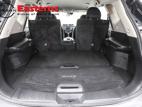 Used 2019 Nissan Rogue SV w/ Premium Package image 9