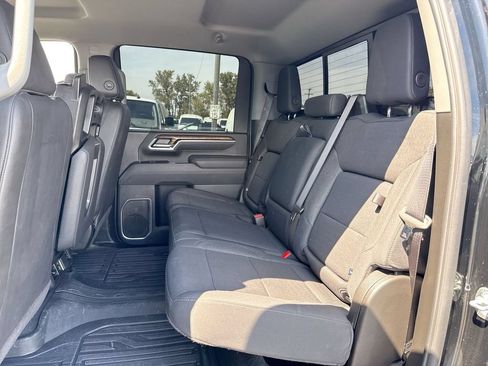 Used 2025 GMC Sierra 3500 SLE w/ SLE Value Package AWD/4WD image 23