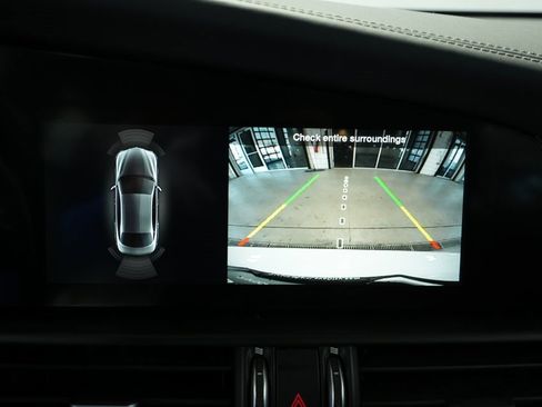 Used 2022 Alfa Romeo Giulia Veloce image 32