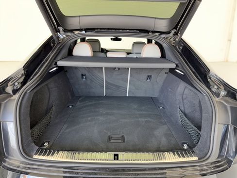 Used 2024 Audi Q8 e-tron Prestige AWD/4WD image 28