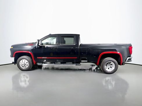 Used 2024 Chevrolet Silverado 3500 LTZ w/ LTZ Plus Package AWD/4WD image 4