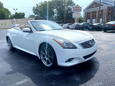 Used 2011 INFINITI G37 Sport w/ Premium Pkg image 3