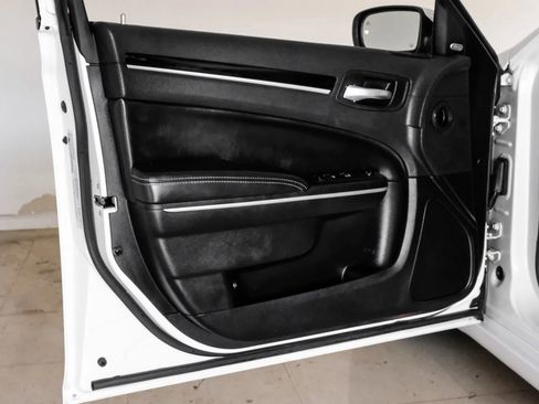Used 2022 Chrysler 300 S RWD image 48