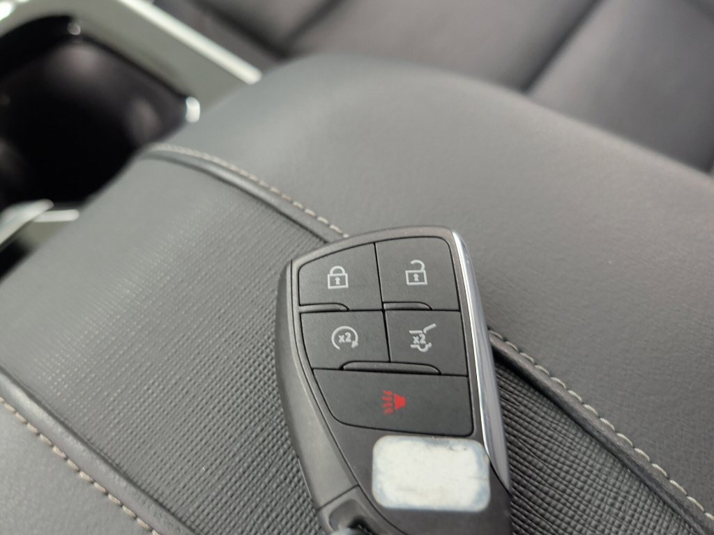Used 2026 Buick Enclave Sport Touring AWD/4WD image 18