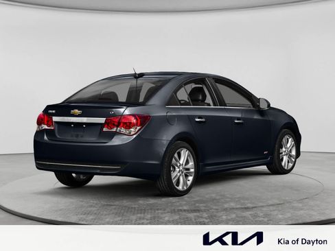 Used 2015 Chevrolet Cruze LT FWD image 2
