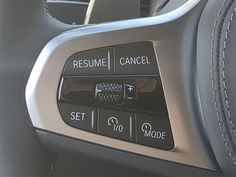 New 2026 BMW X5 M60i w/ Executive Package image 25