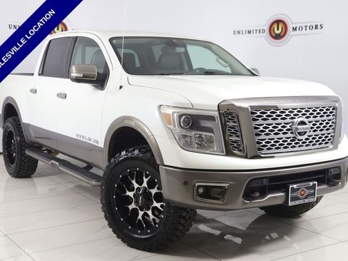 Used 2018 Nissan Titan Platinum Reserve w/ Platinum Utility Package AWD/4WD image 1