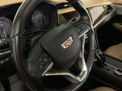 Used 2021 Cadillac XT6 Premium Luxury w/ Platinum Package AWD/4WD image 16