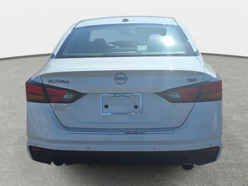 Used 2023 Nissan Altima 2.5 SR FWD image 6