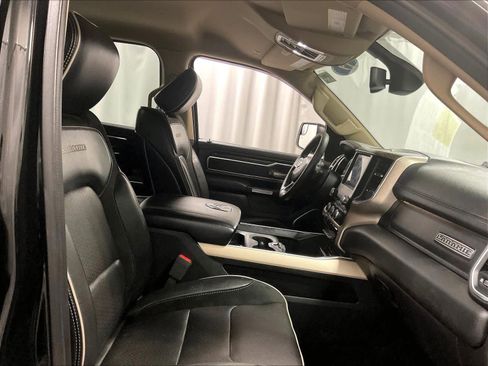 Used 2019 RAM 1500 Laramie image 11
