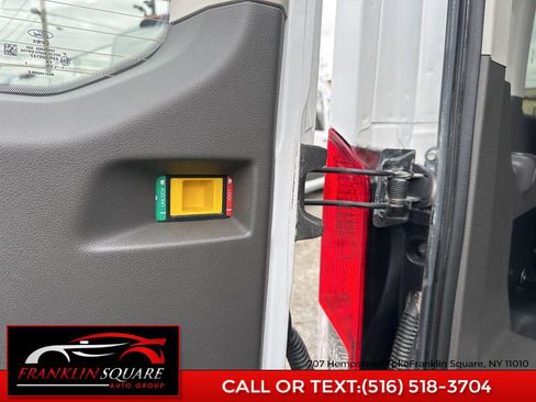 Used 2024 Ford Transit 350 XLT image 38