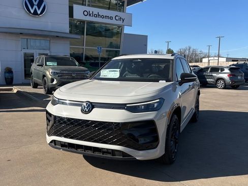 New 2026 Volkswagen Tiguan SE R-Line AWD/4WD image 1