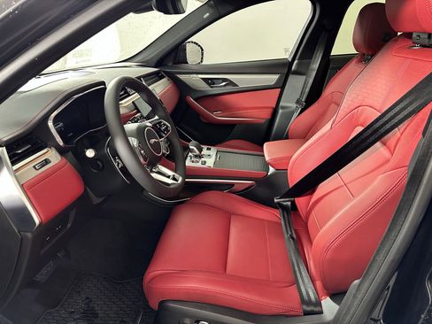 Used 2026 Jaguar F-PACE R-Dynamic S image 4