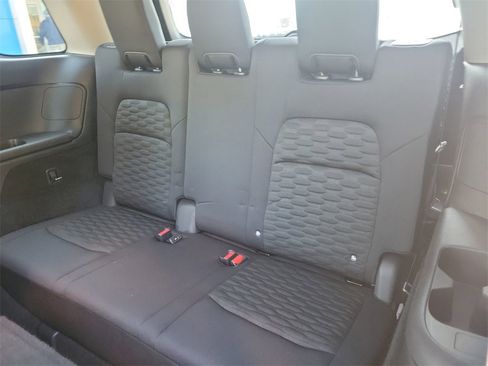 Used 2022 Nissan Pathfinder S image 22