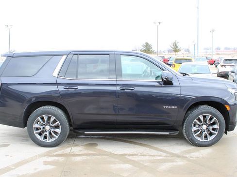 Used 2023 Chevrolet Tahoe LT w/ Luxury Package AWD/4WD image 5