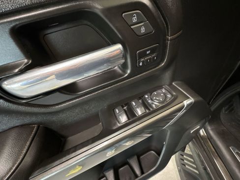 Used 2020 GMC Sierra 3500 AT4 w/ AT4 Premium Package image 24