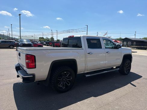 Used 2015 GMC Sierra 1500 SLT w/ SLT Crew Cab Value Package AWD/4WD image 4