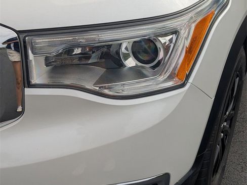 Used 2019 GMC Acadia SLT image 7