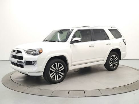 Used 2017 Toyota 4Runner Limited AWD/4WD image 3