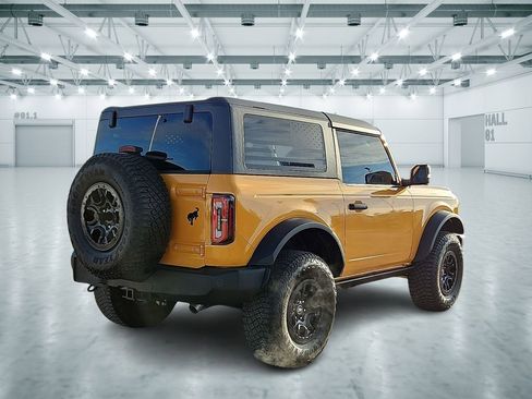 Used 2022 Ford Bronco Wildtrak image 3