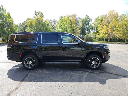 Used 2024 Jeep Grand Wagoneer L 4WD image 7