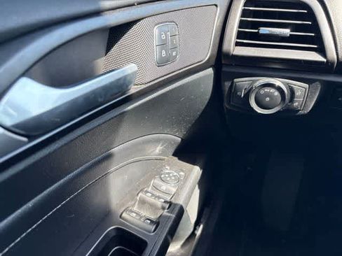 Used 2017 Ford Fusion Titanium FWD image 22