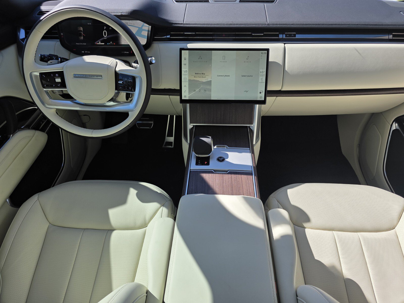 New 2026 Land Rover Range Rover SE AWD/4WD image 4