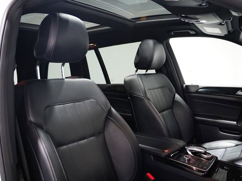 Used 2019 Mercedes-Benz GLS 450 4MATIC image 26