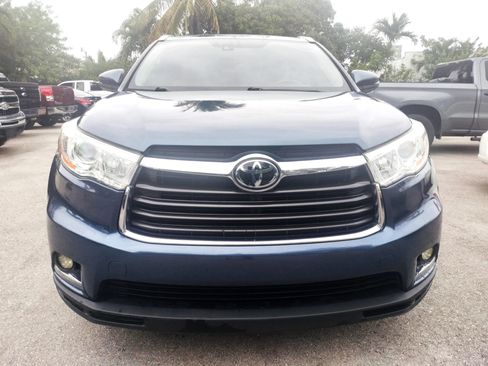 Used 2016 Toyota Highlander Limited Platinum image 2