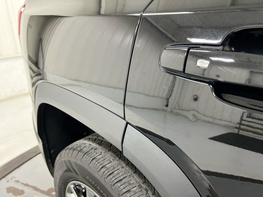 Used 2017 GMC Acadia SLT FWD image 33