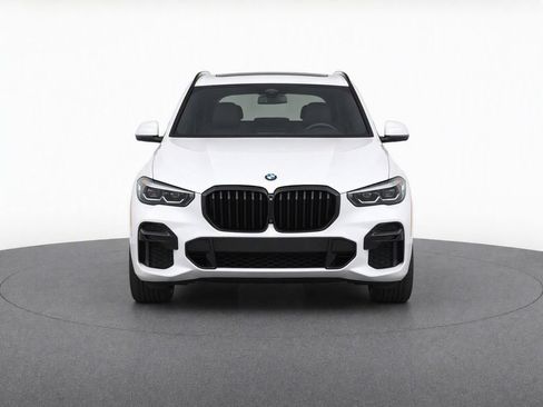 Used 2023 BMW X5 xDrive40i w/ M Sport Package AWD/4WD image 2