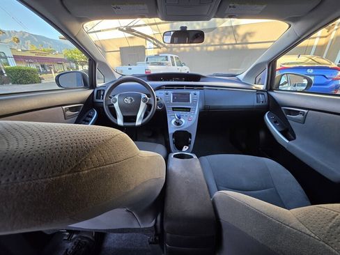Used 2015 Toyota Prius Two FWD image 12