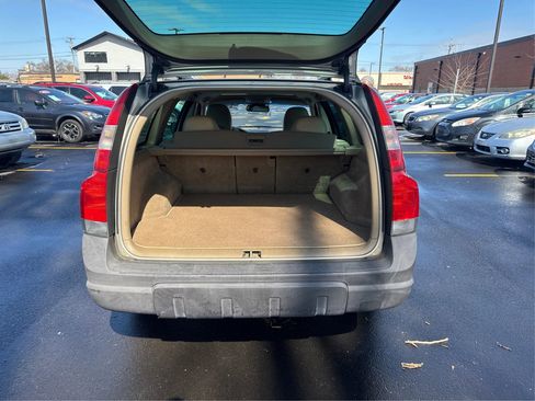 Used 2003 Volvo XC70 AWD/4WD image 14