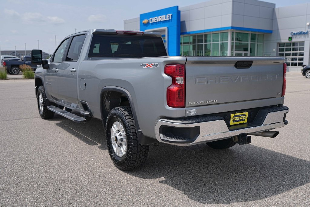Used 2025 Chevrolet Silverado 2500 LT w/ Convenience Package AWD/4WD image 9