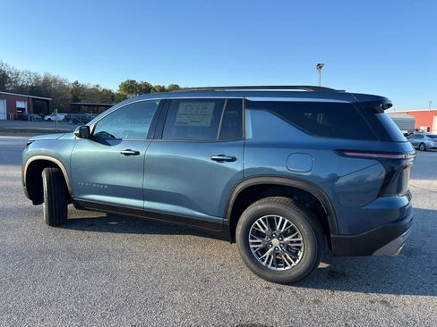 New 2026 Chevrolet Traverse LT image 4