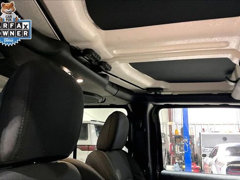 Used 2021 Jeep Wrangler Unlimited Sport AWD/4WD image 18