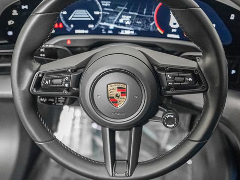 Certified 2022 Porsche Taycan GTS image 16