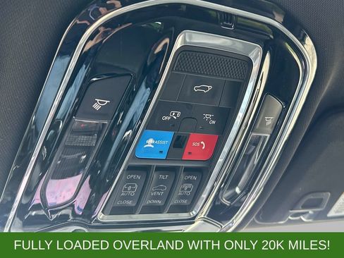 Used 2023 Jeep Grand Cherokee Overland w/ Luxury Tech Group IV AWD/4WD image 39