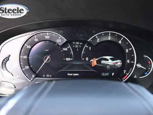 Used 2017 BMW 540i RWD image 11