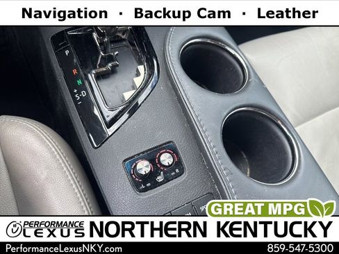 Used 2017 Toyota Avalon XLE Premium w/ Carpet Mat Package FWD image 1
