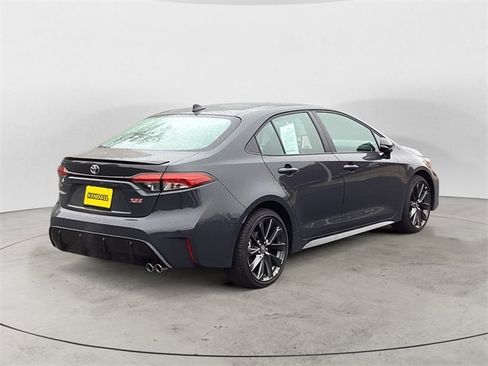 Used 2025 Toyota Corolla XSE image 5