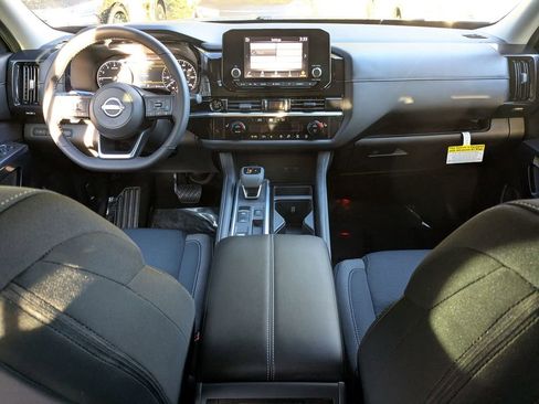 New 2025 Nissan Pathfinder SV w/ Cargo Package image 23