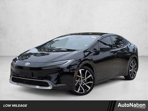 Used 2026 Toyota Prius Plug-In Hybrid FWD image 1