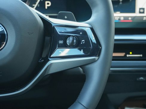 Certified 2025 BMW 530i 530i image 19