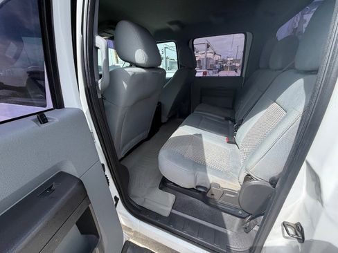 Used 2014 Ford F550 4x4 Crew Cab Super Duty image 16