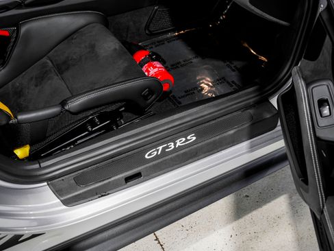 Used 2019 Porsche 911 GT3 RS image 25