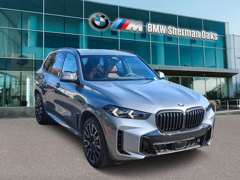 New 2026 BMW X5 sDrive40i w/ M Sport Package image 3