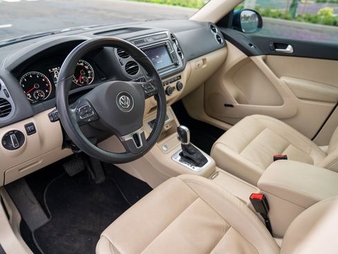 Used 2016 Volkswagen Tiguan SEL image 4